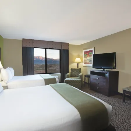 Holiday Inn Express & Suites RICHFIELD by IHG