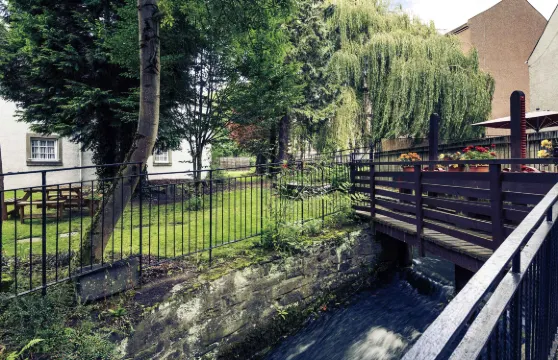 英國珀斯美居酒店