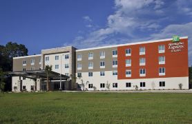 Holiday Inn Express & Suites COLUMBUS NORTH by IHG