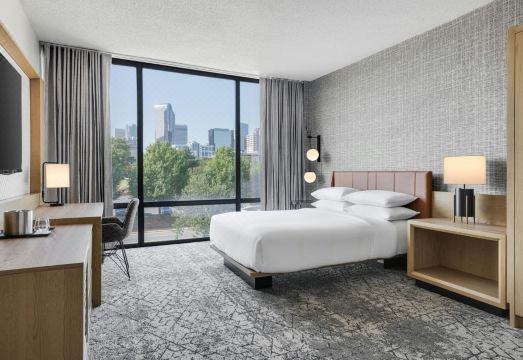 쉐라톤 샬럿 호텔