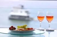 Silvershore Apartments on the Broadwater Hotels in South Stradbroke