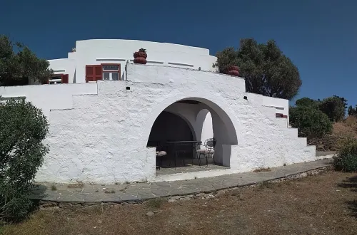 Stunning House - Sleeps 11, Terrace & Sea View Hoteles en Sifnos