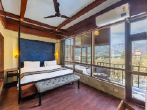 Echor Himalayan Aurum Manali Hotele w: Manali