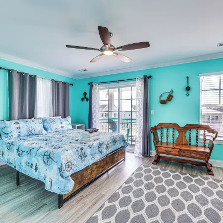 Calm Coastal Haven w/ 2 Balconies Near Beach