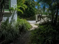 Expansive views of the south coast shopping and entertainment all within 10 min walk.