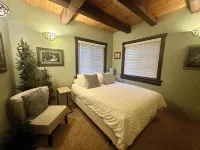 Convenient Location 2 Miles to Priest Lake for Families & Work-Cation Stays!