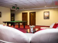 Zodiak MT Haryono by Kagum Hotels Hotels near Cawang