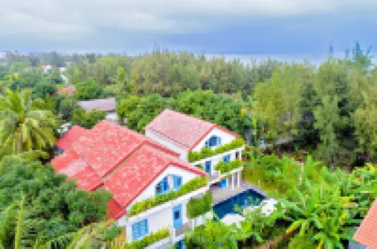 Life Beach Villa Hotels near An Bang Beach