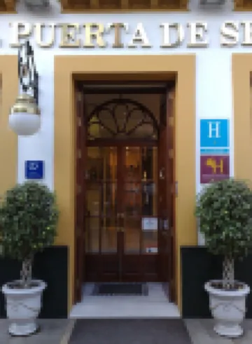 Basic Hotel Puerta de Sevilla Hotels near Palacio Arzobispal de Sevilla