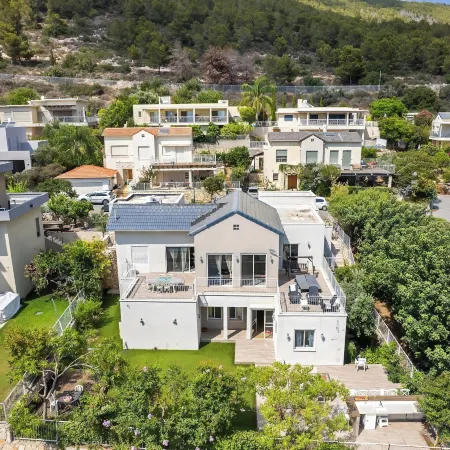 Mamad Rosh HaNikra Garden Villa Retreat
