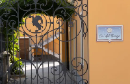 卡德爾博爾戈 Momo酒店