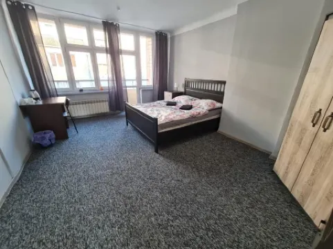 Fantastic-Inn Warszawa - Kopernika Отели рядом с достопримечательностью «Tissot Service»