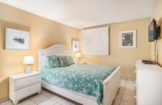 0611 Waters Edge Resort 2 Bedroom Condo by RedAwning
