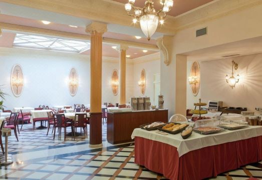 유럽풍 호텔 로비