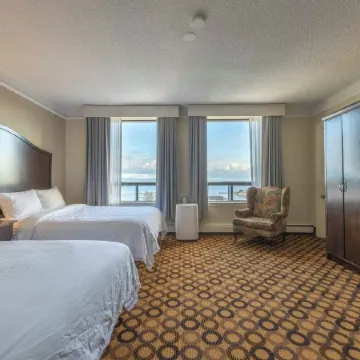 Prince Arthur Waterfront Hotel & Suites