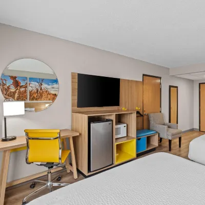 Days Inn by Wyndham Ames Hotel dekat Auditorium Stephens