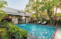 The Out House Pushkar- A Nature Villa - สระว่ายน้ำส่วนตัว
