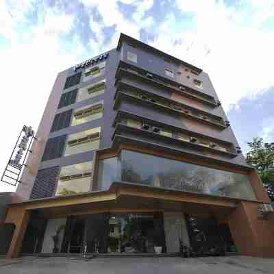 FB Dormitel Suites Hotel Exterior