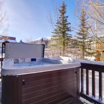 Sauterne Sanctuary 3Br 3ba 3 Bedroom Home by RedAwning