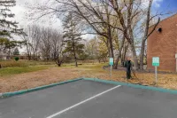 Comfort Inn - Parking