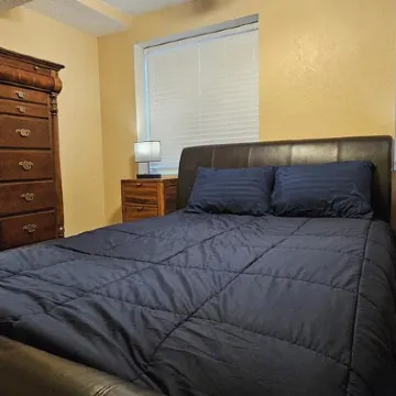 Feel Cozy and at Home! Perfect Location for Exploring!