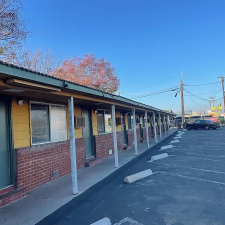 Oak Motel Modesto CA