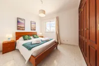 B37 - Central City Door Apartment - 2つ星