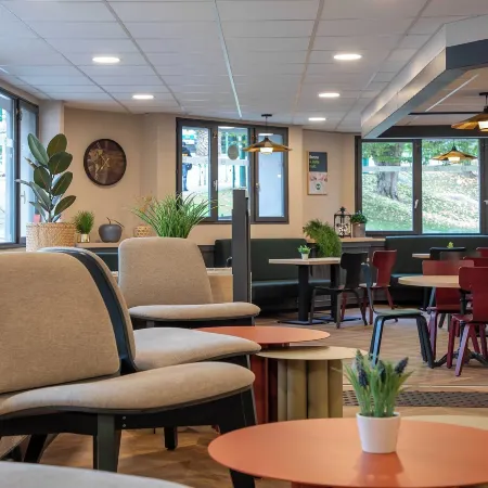 B&B HOTEL Lourdes Centre Gare 3 étoiles