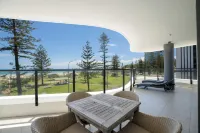 X Kirra Apartments - 4-Star