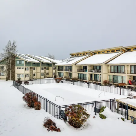 Waterfront Sandpoint Condo Lake Access!