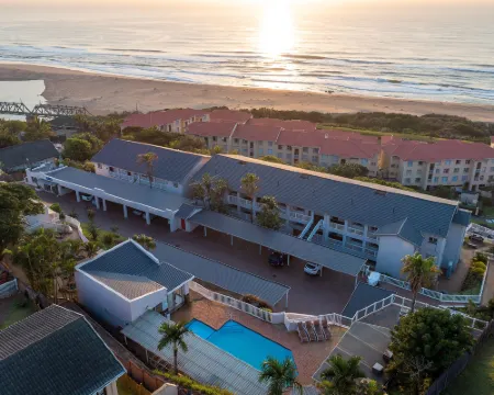 Illovo Beach Club Hotels in Kingsburgh