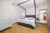 Apartment Mladen - Homestays