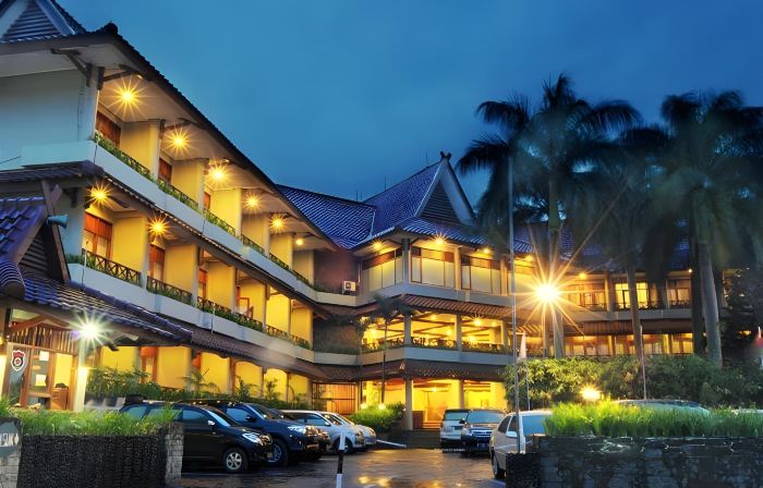Tirtagangga Hot Spring Resort