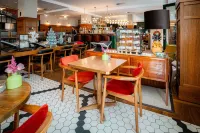 The Collector - bar