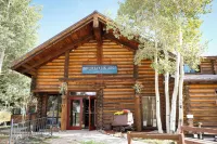 The Boulder Creek Lodge