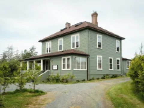 Woodside Farm Country Inn Hotels in Sooke