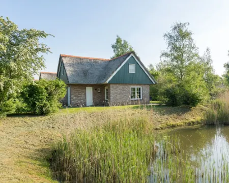 Wellness Villa by the Weerribben Hoteles en Paasloo