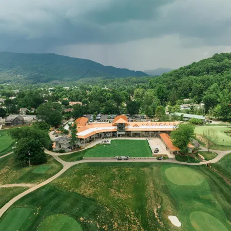 Waynesville Inn and Golf Club, Tapestry Collection by Hilton