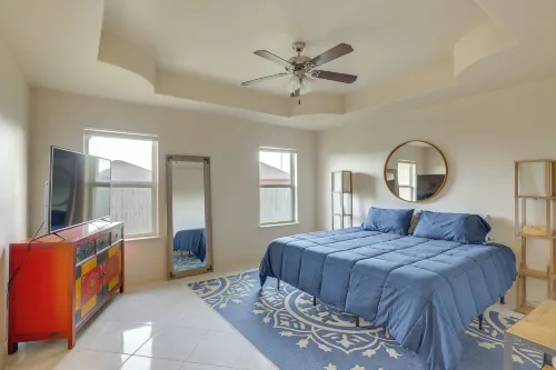 Easy Living in Brownsville! Home Near Med Center - 3 stjerner