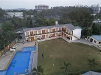 Vits Daman Devka Beach - Pools