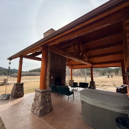 Little piece of paradise, Mickelson Trail Lodge.