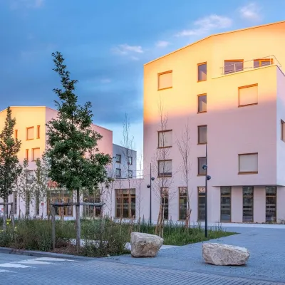 Ibis Styles Amiens Sud 제니스 다미앵 주변 호텔