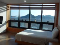 Gunsan Sunset Sea Pension - 膳食民宿