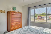 Private Yard & Patio! Tampa Bay Family Getaway - 2-Star