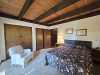 Kingswood Cornerview 4 Bedroom Home by RedAwning - 2-Sterne