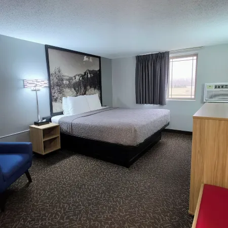 Super 8 by Wyndham Yankton