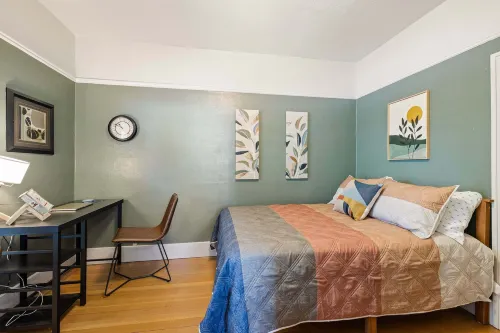 Elizabeth Page House - Charming & Modern Bungalow 3 Bedroom Home