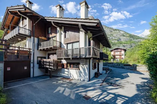 Lovely Flat in Courmayeur - Happy Rentals - 3-Star