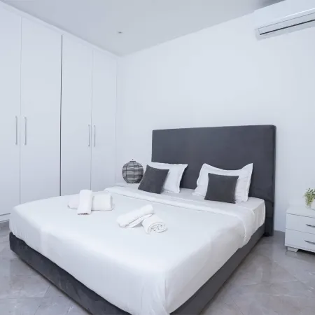 Cozy Stay With Balcony View in La Marsa
