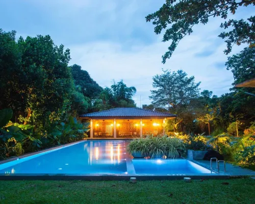 The Henry Resort Dumaguete Hotels in Dumaguete